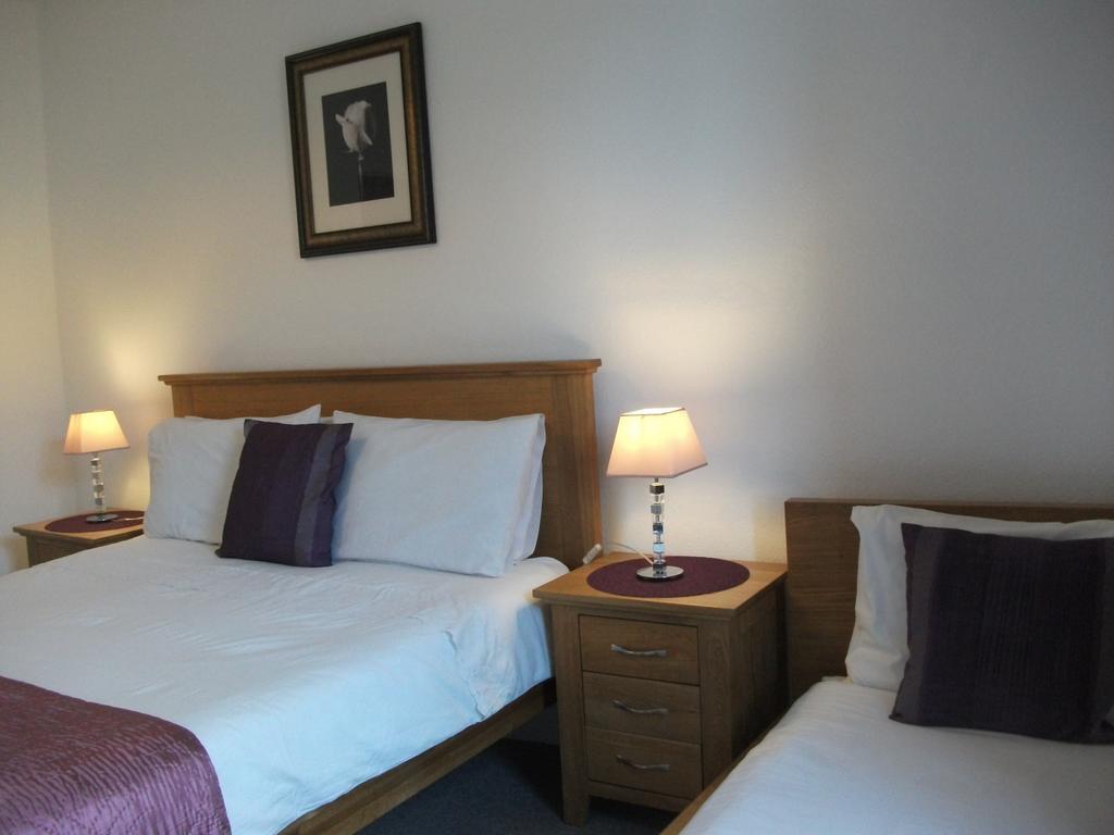 Au Bon Accueil Bed & Breakfast Saint-Marcan Room photo