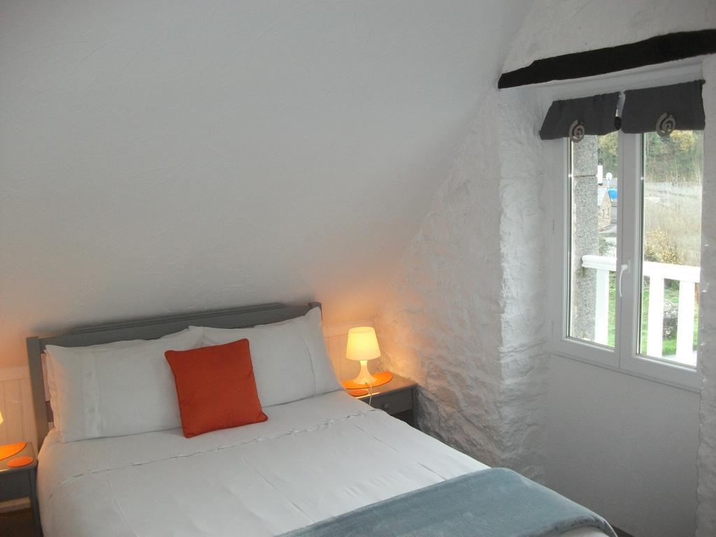 Au Bon Accueil Bed & Breakfast Saint-Marcan Room photo
