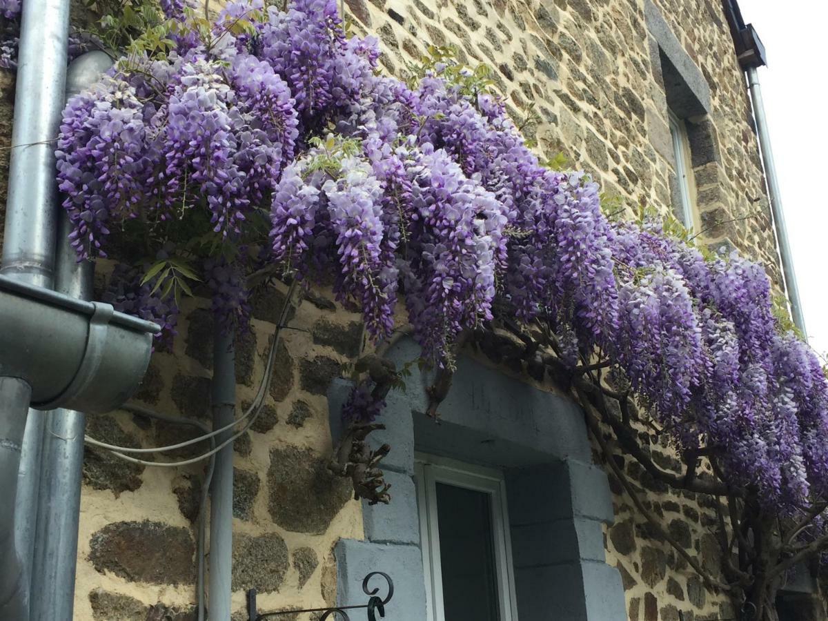 Au Bon Accueil Bed & Breakfast Saint-Marcan Exterior photo